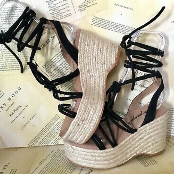 Free People Shoes - NWOB Free People Black Espadrille Wedge Sandals